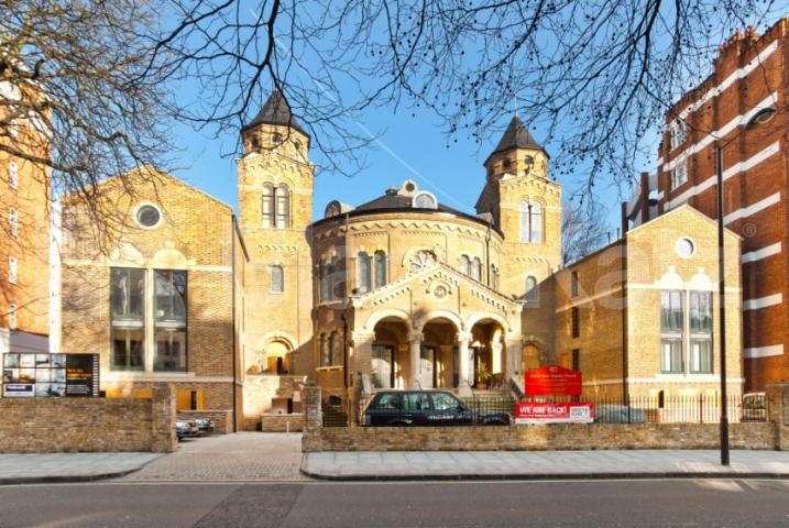 			CONVERTED CHURCH!, 2 Bedroom, 1 bath, 1 reception Flat			 Abbey Road, ST JOHNS WOOD